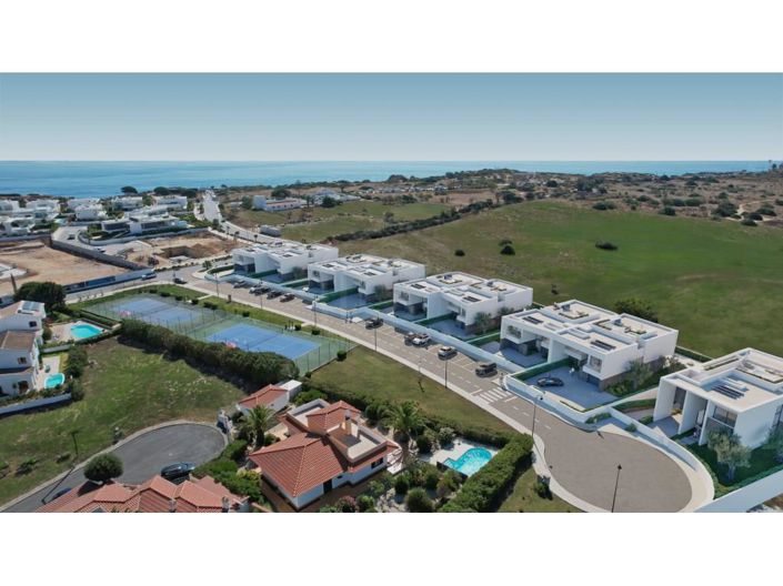 Image No.28-4 Bed House for sale