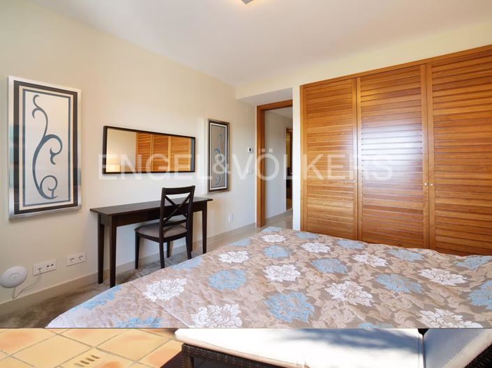 Image No.14-3 Bed House for sale