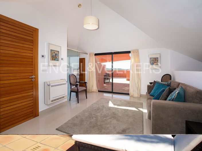 Image No.20-3 Bed House for sale