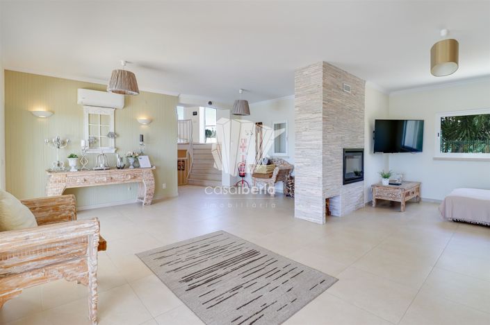 Image No.11-4 Bed House for sale