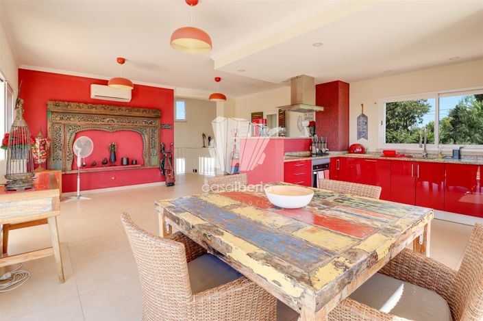 Image No.17-4 Bed House for sale