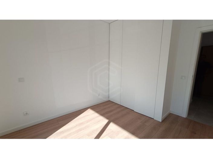 Image No.12-1 Bed Apartment for sale