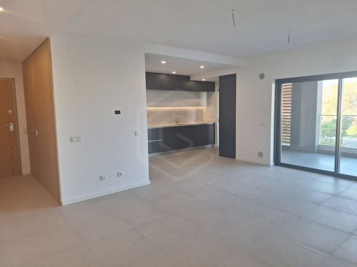 Image No.28-2 Bed Apartment for sale