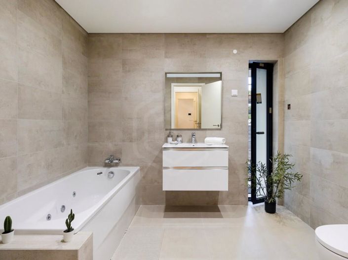 Image No.20-3 Bed Apartment for sale