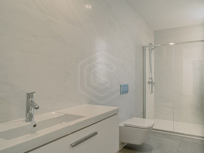 Image No.19-3 Bed House for sale