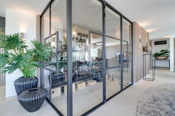 Image No.17-6 Bed Apartment for sale