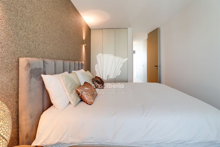 Image No.36-6 Bed Apartment for sale