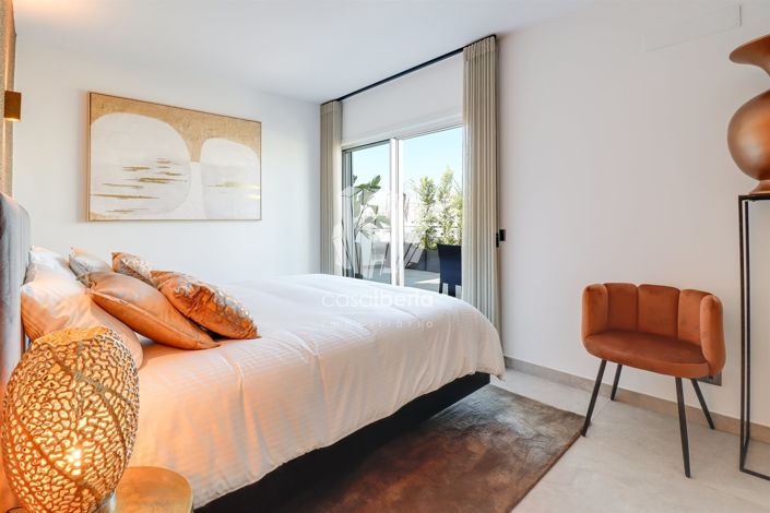 Image No.48-6 Bed Apartment for sale