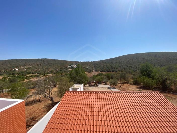 Image No.29-12 Bed House for sale