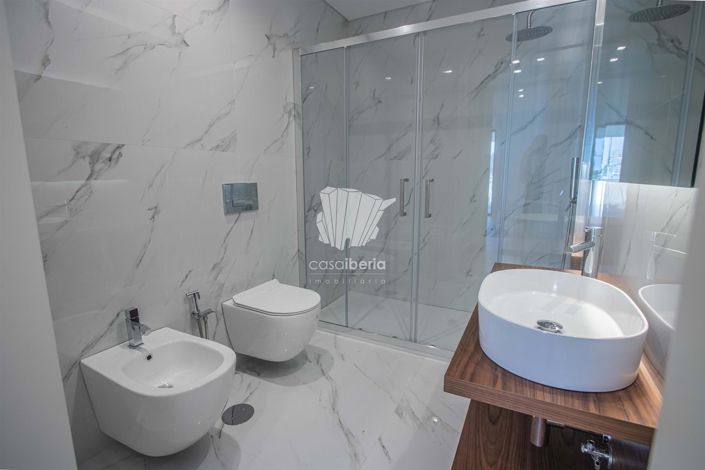 Image No.22-2 Bed Apartment for sale