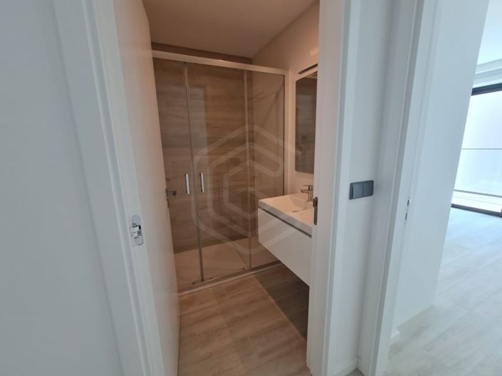 Image No.18-2 Bed Apartment for sale