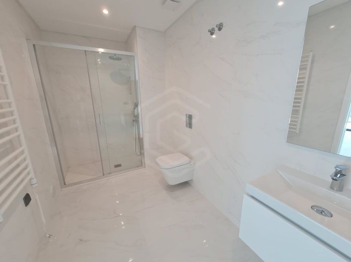 Image No.20-2 Bed Apartment for sale