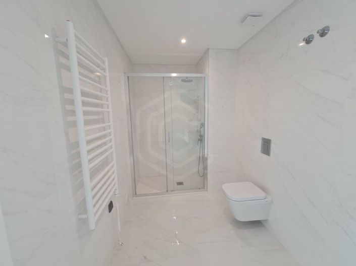 Image No.21-2 Bed Apartment for sale