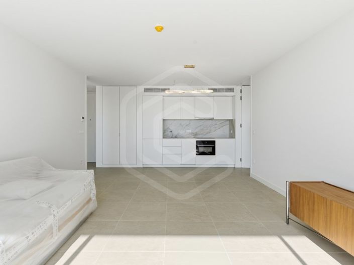 Image No.10-2 Bed Apartment for sale