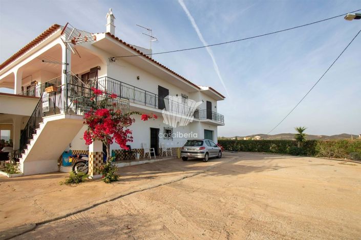 Image No.37-3 Bed House for sale