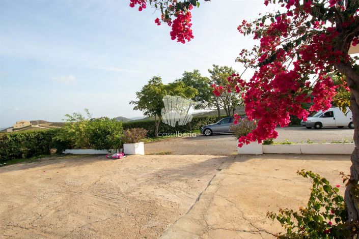 Image No.54-3 Bed House for sale