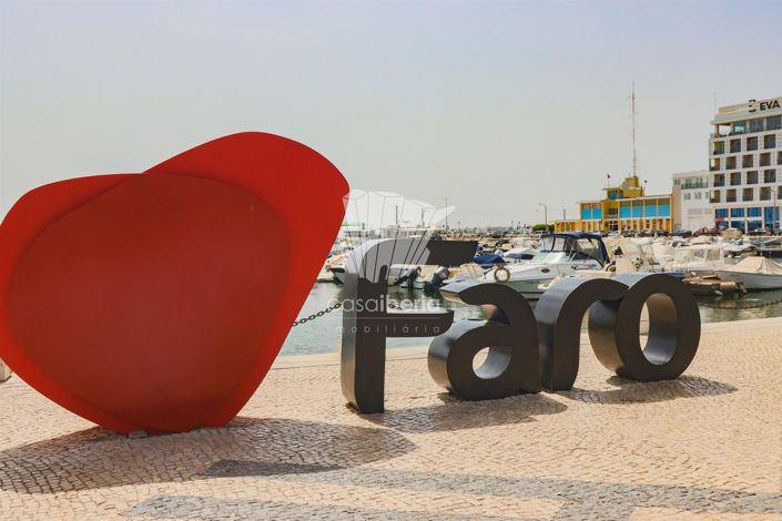 Image No.13-3 Bed Apartment for sale