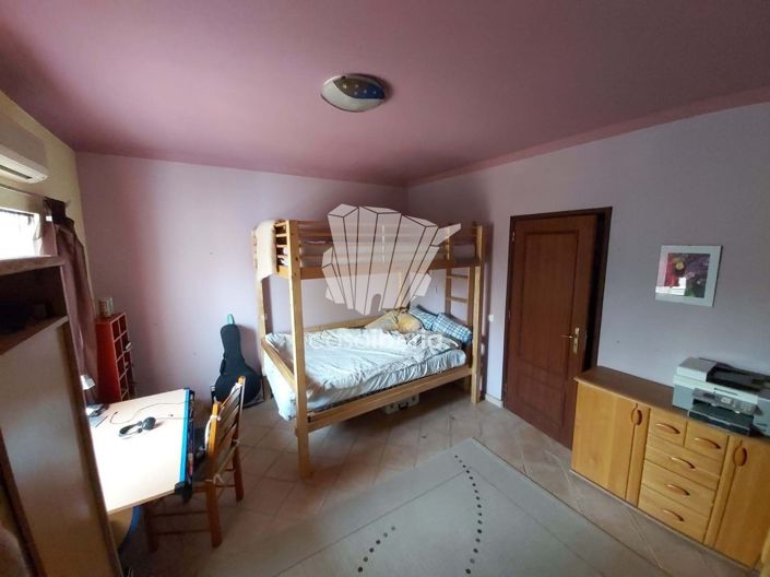 Image No.16-3 Bed House for sale
