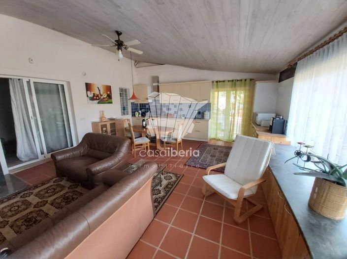 Image No.21-3 Bed House for sale