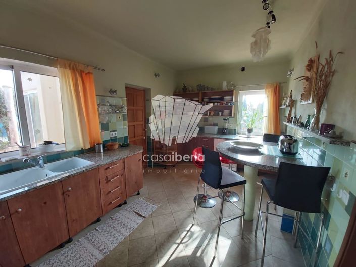 Image No.6-3 Bed House for sale