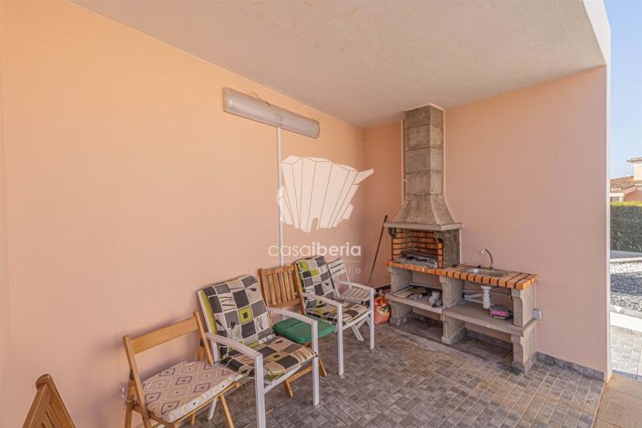 Image No.34-3 Bed House for sale