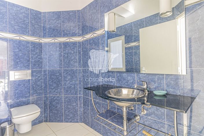 Image No.37-3 Bed House for sale
