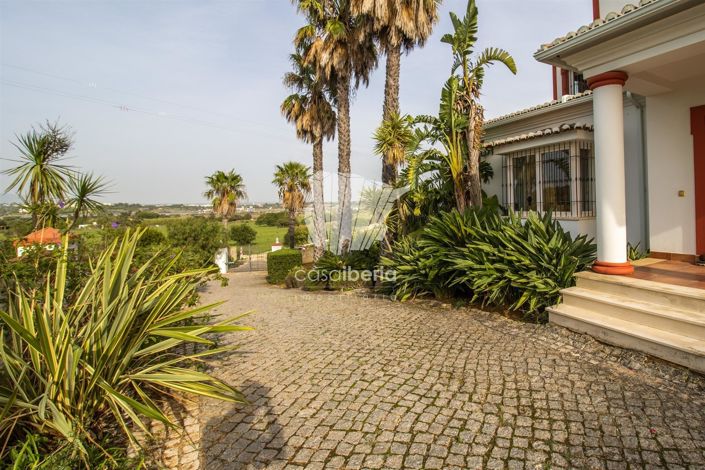 Image No.3-5 Bed House for sale