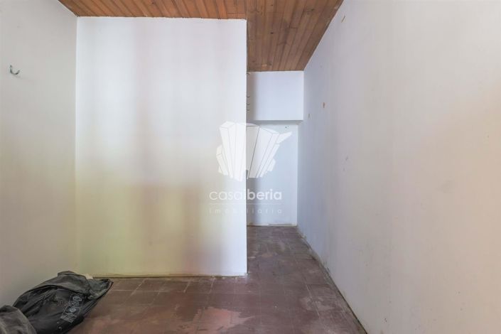 Image No.16-4 Bed House for sale