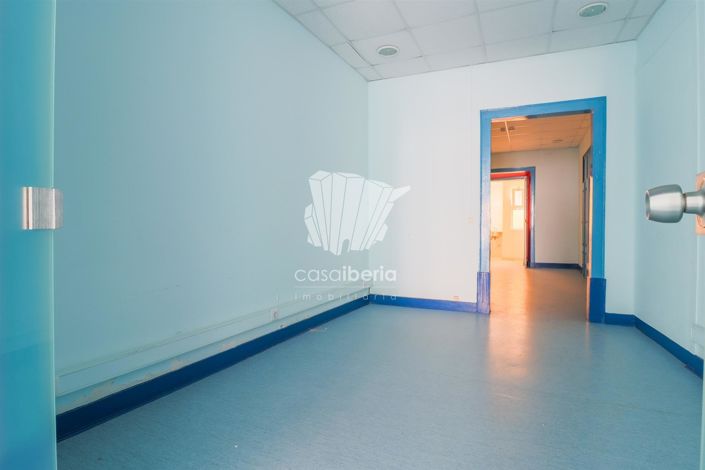 Image No.25-4 Bed House for sale