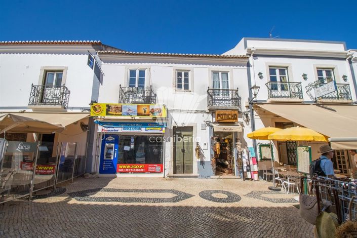 Image No.8-4 Bed House for sale