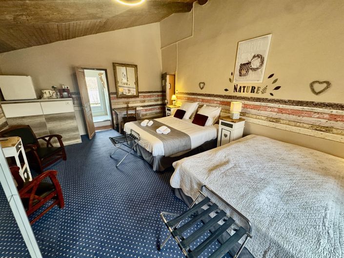 Image No.22-7 Bed House for sale