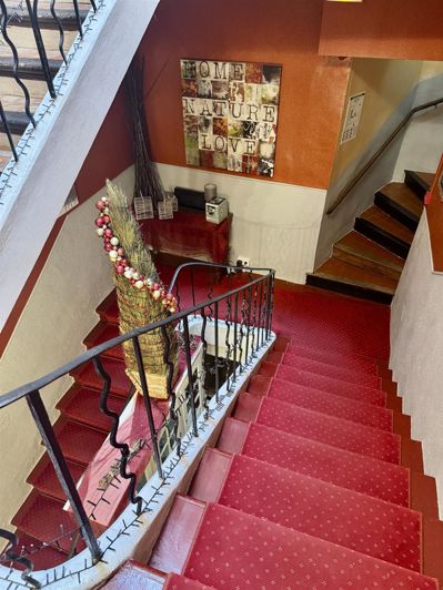 Image No.28-7 Bed House for sale