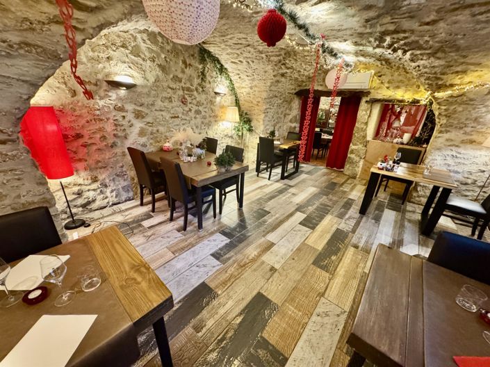 Image No.9-7 Bed House for sale