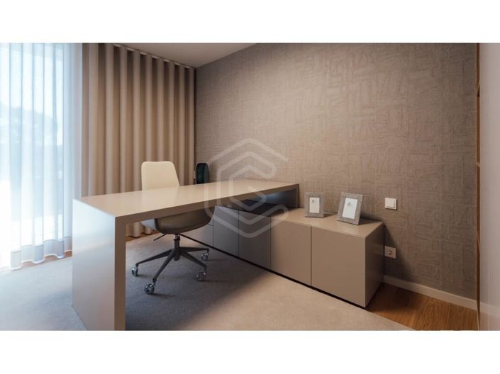 Image No.13-4 Bed Apartment for sale