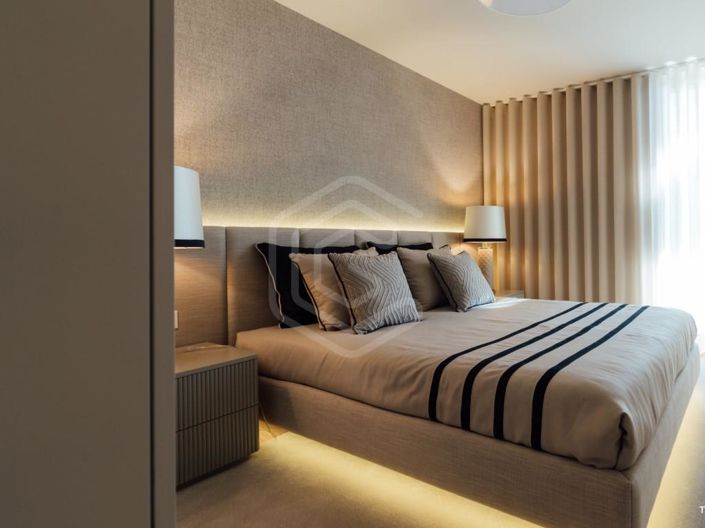 Image No.20-4 Bed Apartment for sale