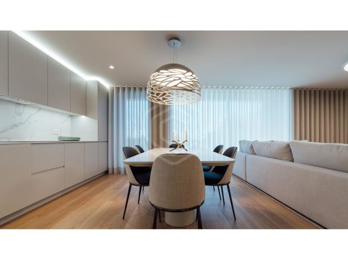 Image No.23-4 Bed Apartment for sale