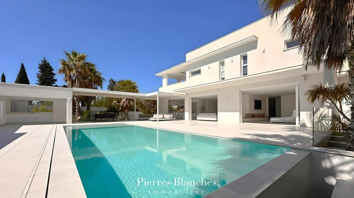 Image No.1-5 Bed House for sale