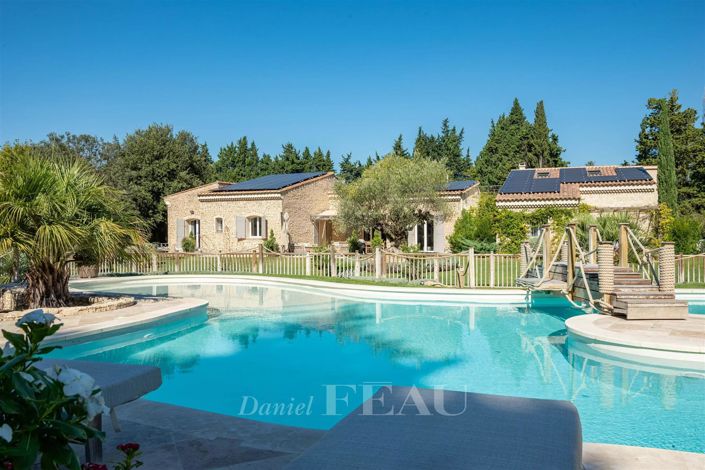 Image No.10-5 Bed House for sale