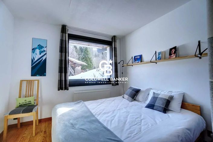 Image No.12-6 Bed House for sale