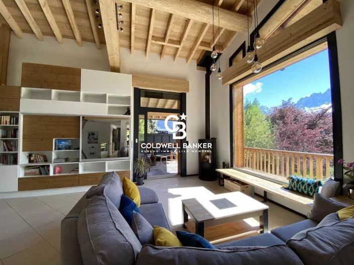 Image No.5-6 Bed House for sale