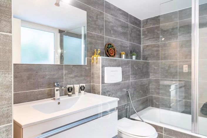 Image No.21-4 Bed House for sale