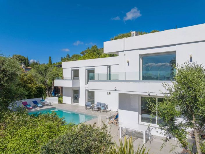 Image No.27-4 Bed House for sale