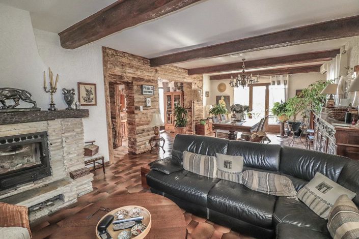 Image No.17-4 Bed House for sale