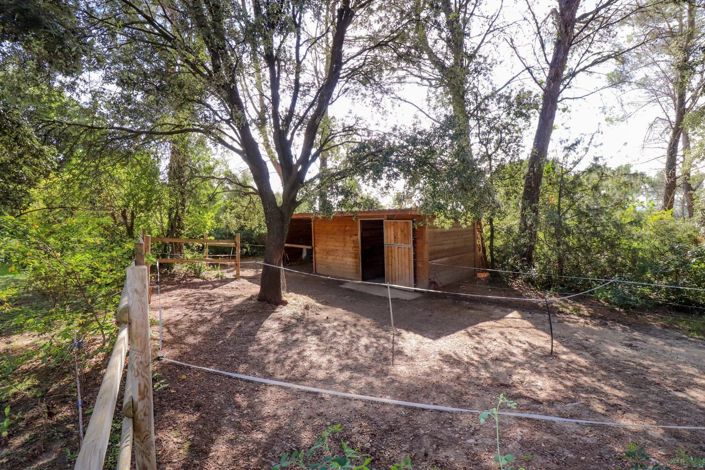 Image No.20-4 Bed House for sale