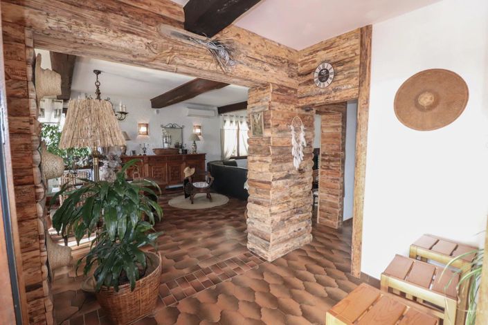 Image No.40-4 Bed House for sale