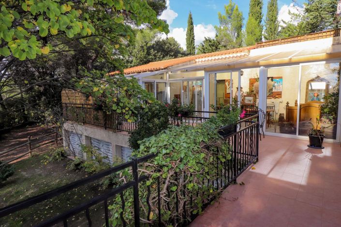 Image No.64-4 Bed House for sale