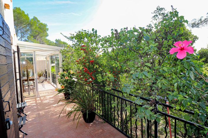 Image No.65-4 Bed House for sale