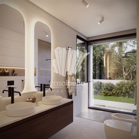 Image No.15-4 Bed House for sale