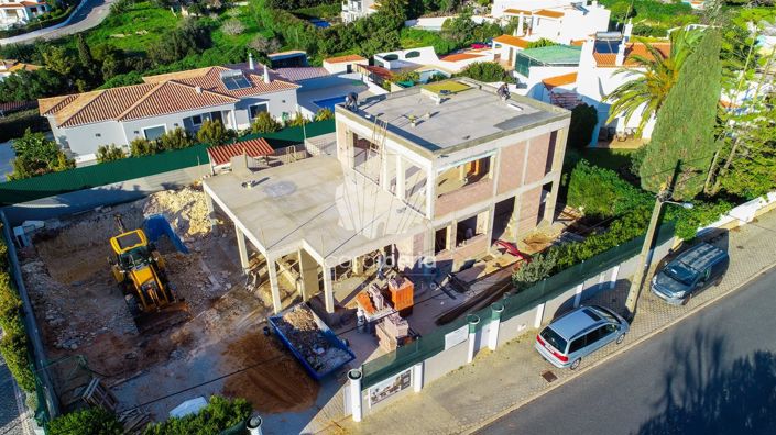 Image No.37-4 Bed House for sale