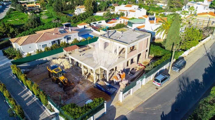 Image No.38-4 Bed House for sale